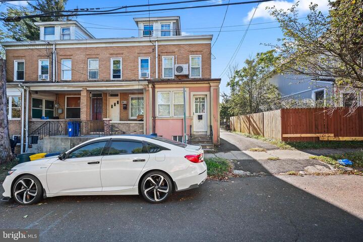 813 Spruce Street  Trenton NJ 08638 photo