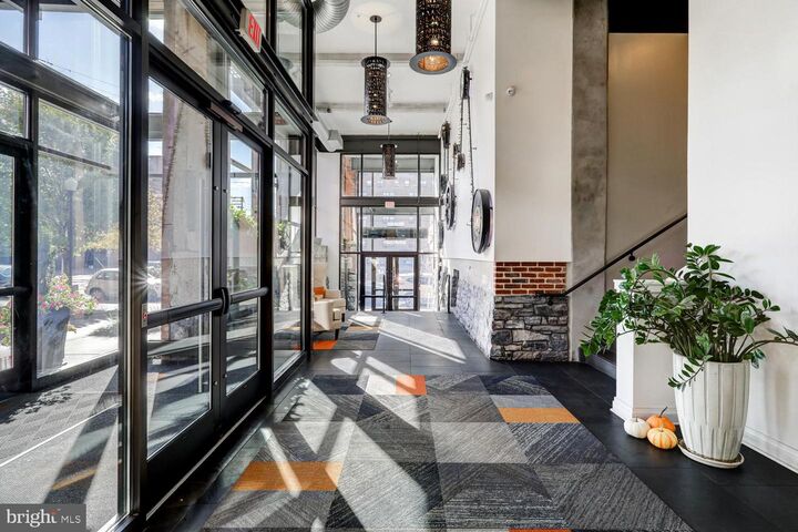 Property Photo:  41 W Lemon Street 205  PA 17603