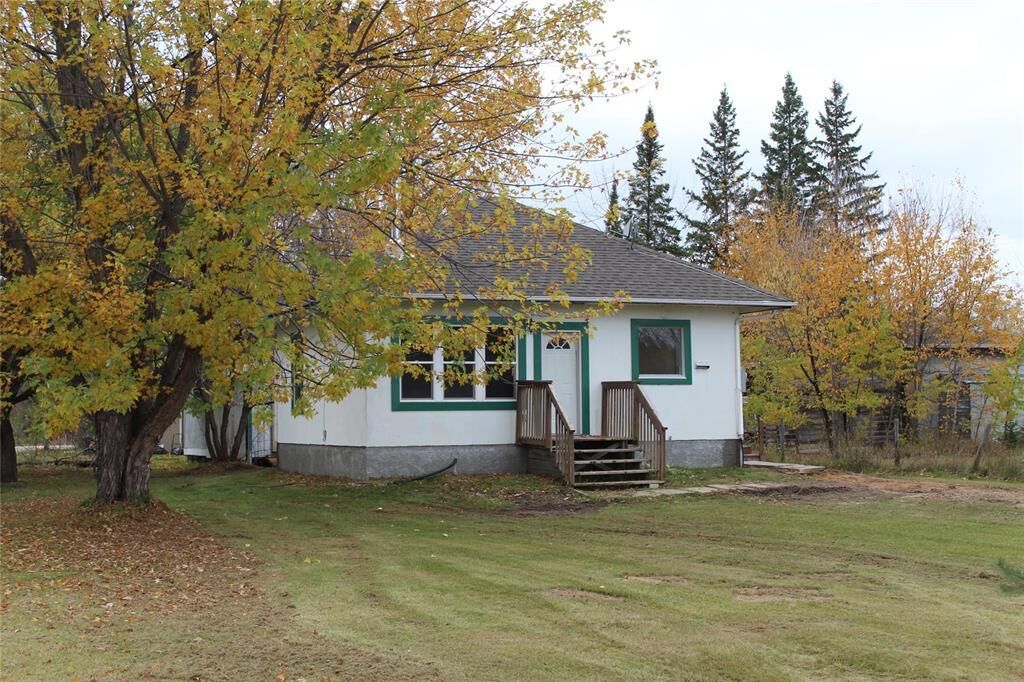 Property Photo: 104 Denis Street MB R0A 2N0