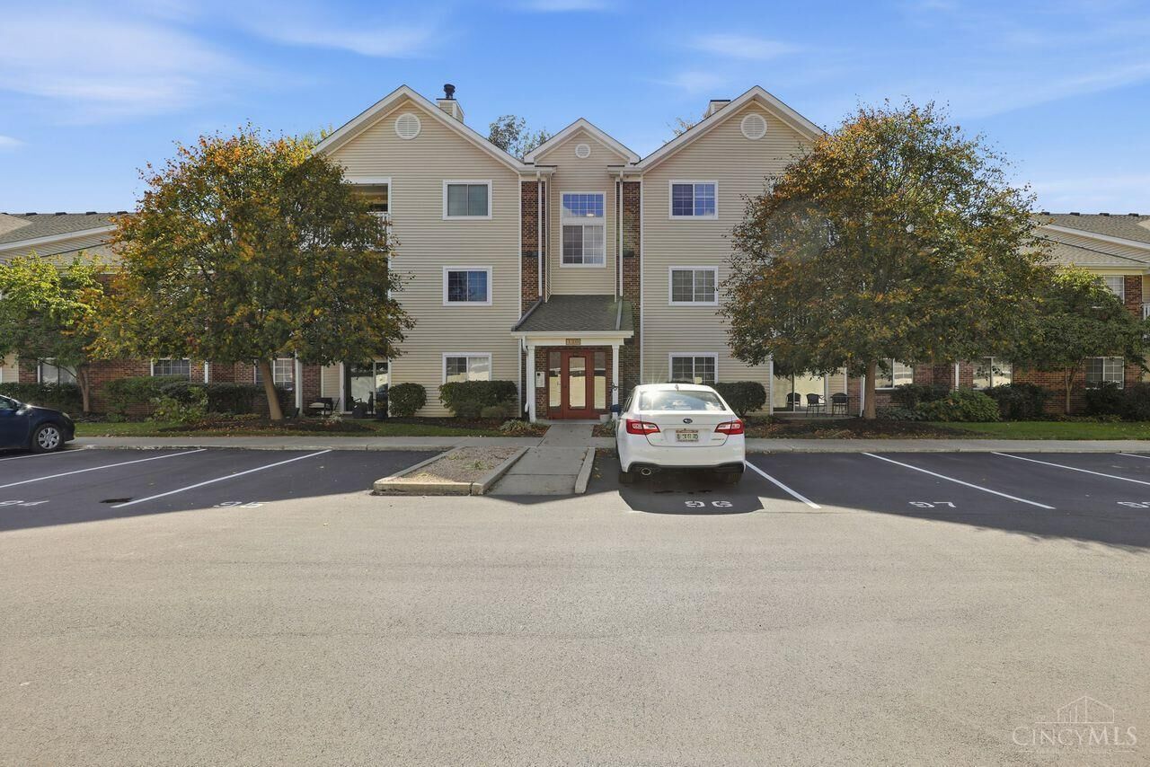 Property Photo:  120 Carrington Lane  OH 45140