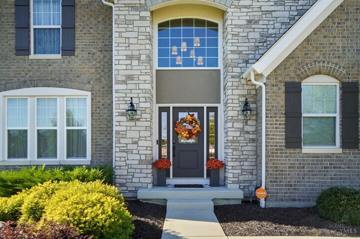 Property Photo:  9907 Kensington Lane  OH 45040