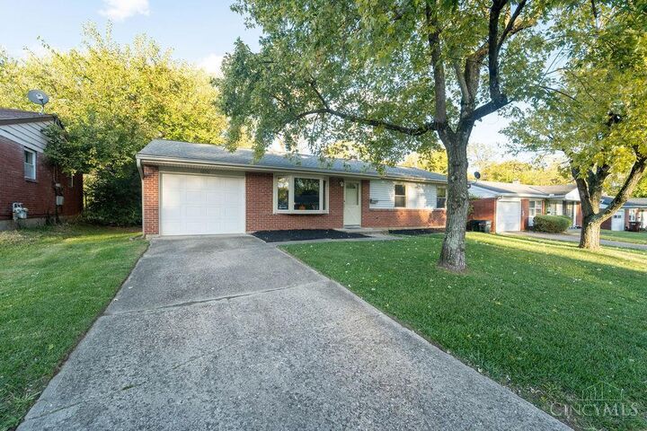 Property Photo:  1890 Lotushill Drive  OH 45240