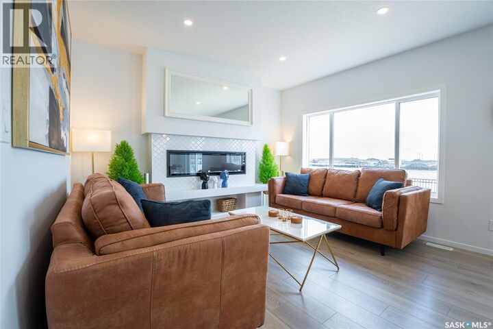 Property Photo:  3033 Bellegarde Crescent  SK S4V 3W3 