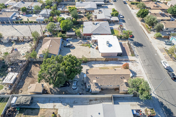 Property Photo:  43780 W Circle Drive  CA 92201 