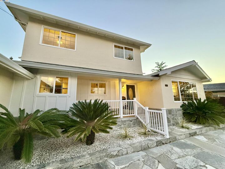 Property Photo:  2153 Lakeview Dr  CA 94577