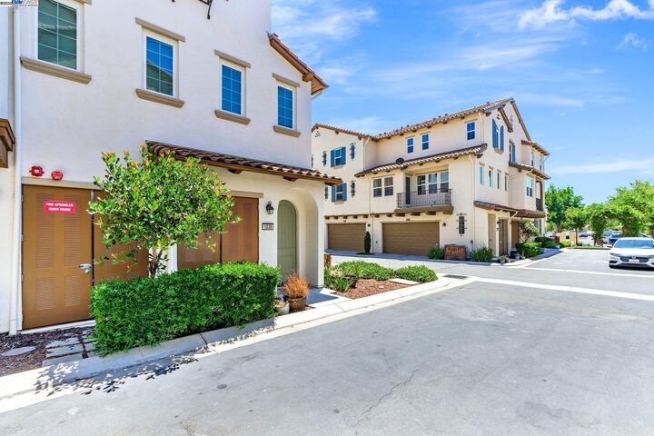 Property Photo:  1038 S Monarch  CA 94582 