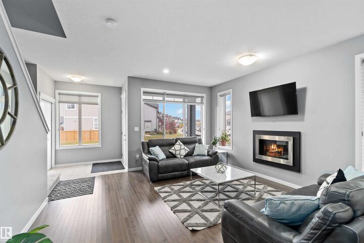 Property Photo:  17816 59 Street NW  AB T5Y 0W8 