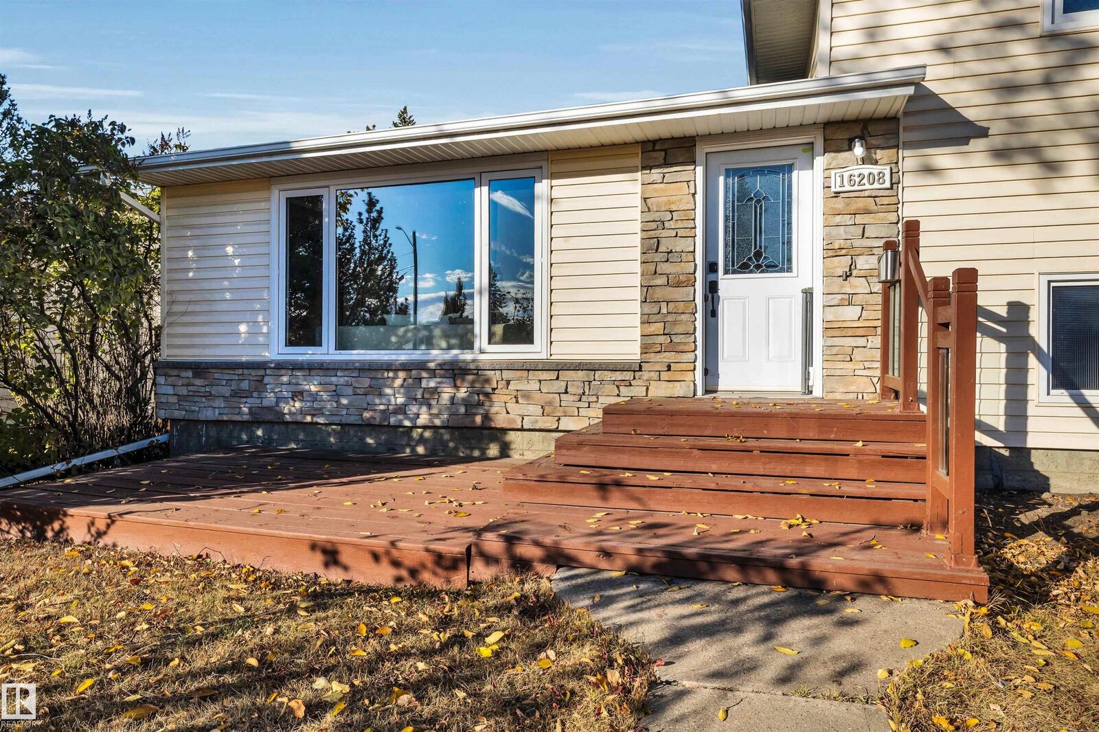 Property Photo:  16208 87 Avenue NW  AB T5R 4G9 