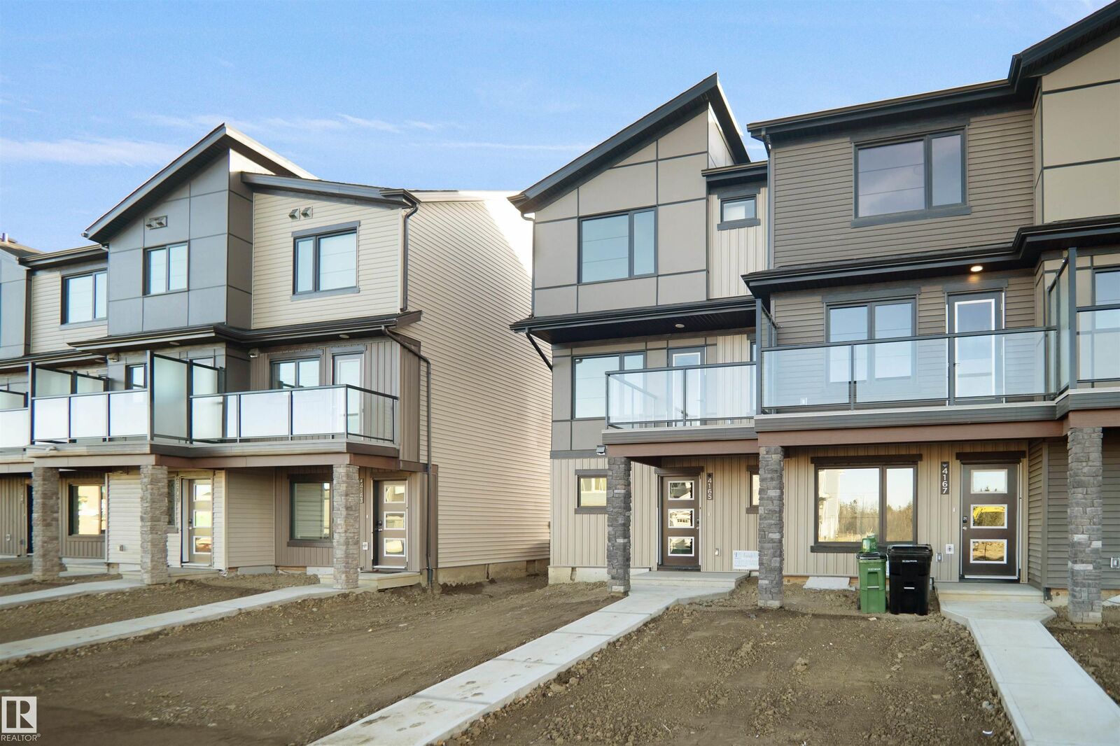 Property Photo:  4165 Kinglet Drive NW  AB T5S 0N8 