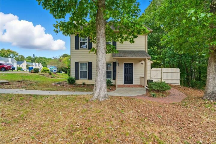 Property Photo:  1545 Kennesaw Trace Court  GA 30144