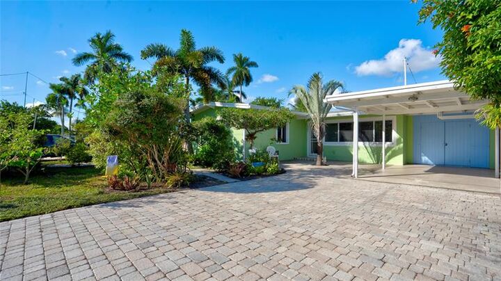 Property Photo:  2507 Flamingo Lane  FL 33312 