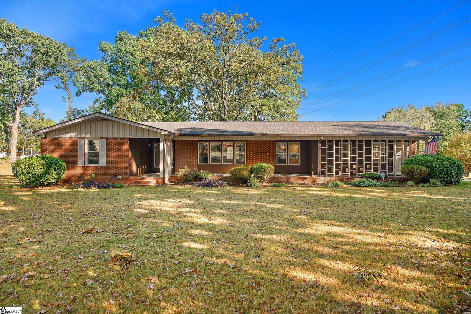 Property Photo:  212 Trent Drive  SC 29687 