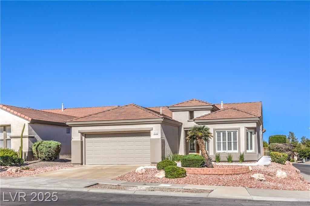 Property Photo: 1978 High Mesa Drive NV 89012