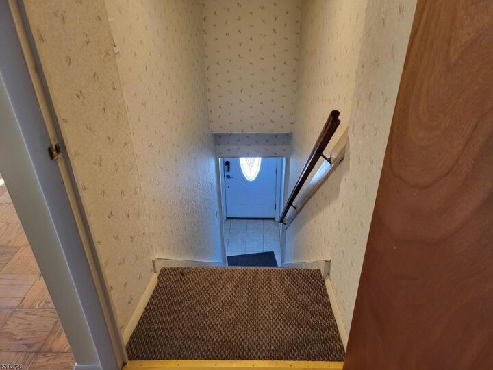 Property Photo:  370 Mason Ave 2  NJ 07508