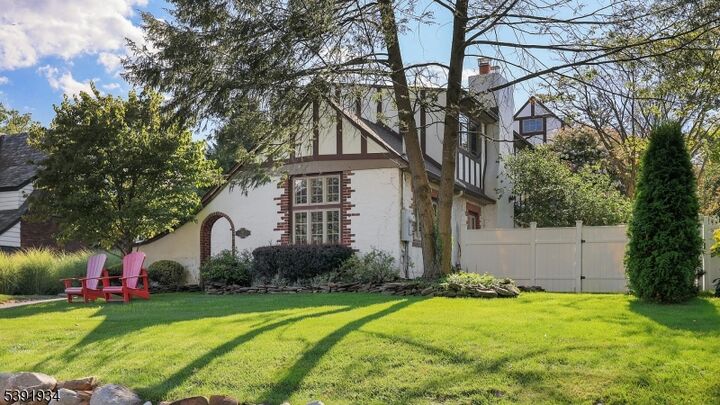 Property Photo:  819 Standish Ave  NJ 07090