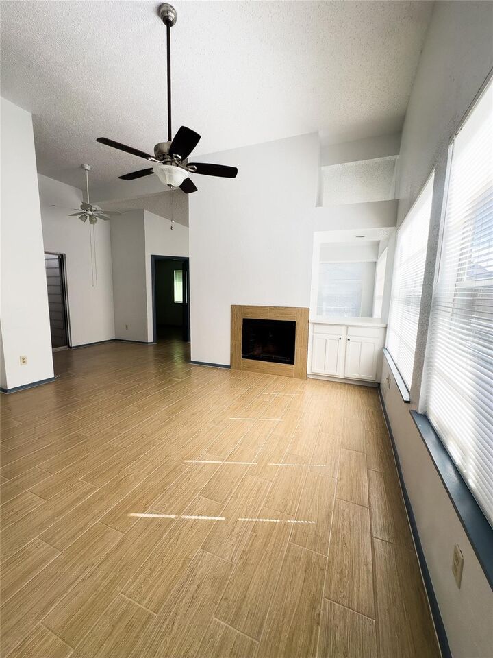 Property Photo:  11514 Teaside Drive  TX 77066