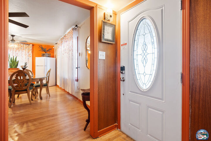 Property Photo:  1027  W Holt Ave  CA 92243 