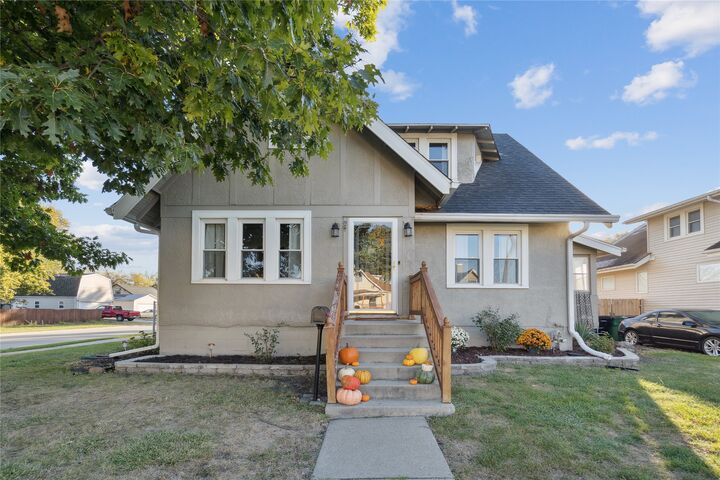 437 4th Street  West Des Moines IA 50265 photo