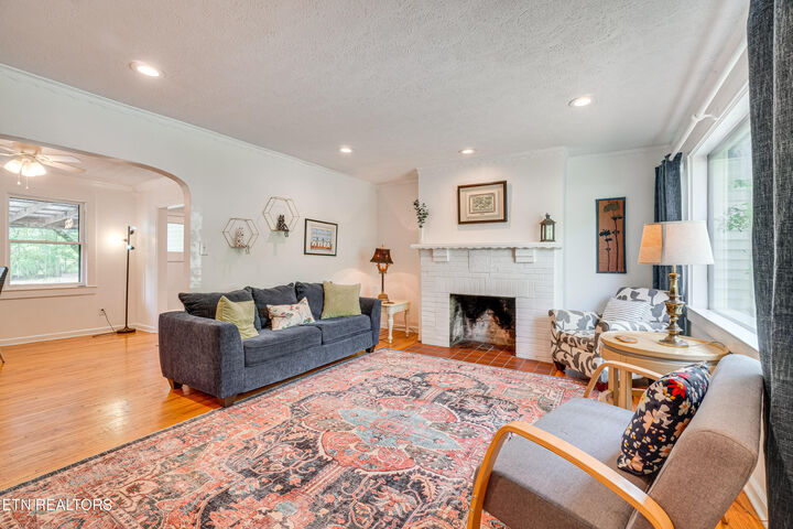 Property Photo: 2316 N Park Blvd TN 37917