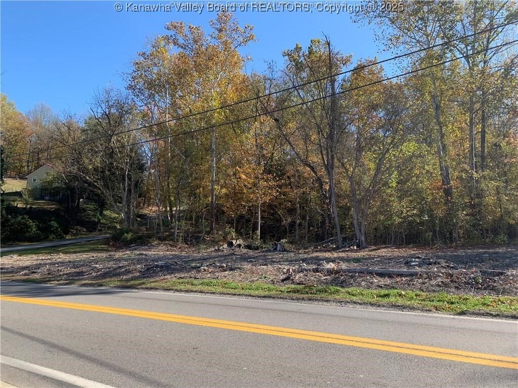 Property Photo:  4829 Kanawha Turnpike  WV 25309