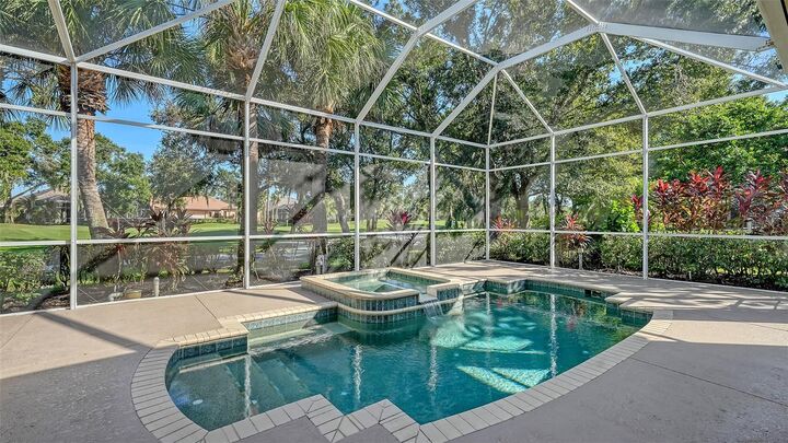 Property Photo: 5121 88th Street E FL 34211