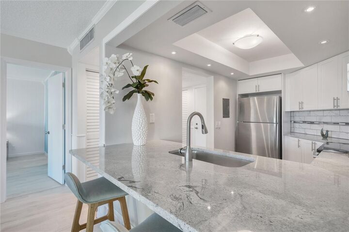 Property Photo: 6295 Bahia Del Mar Circle 403 FL 33715