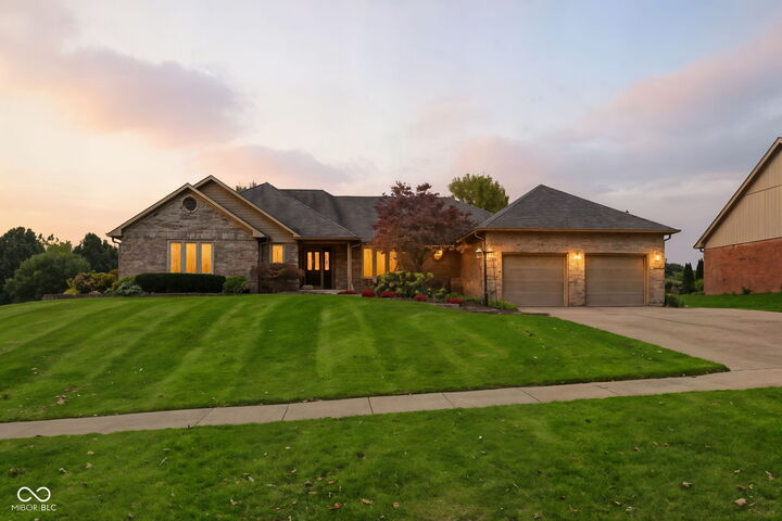 Property Photo: 1007 Mount Vernon Court IN 46142