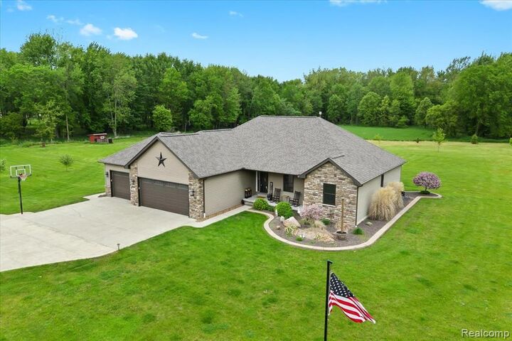 Property Photo:  6035 Beard Road  MI 48418 9757