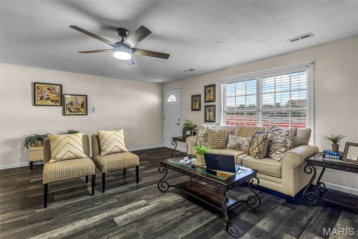 Property Photo:  1633 San De Drive  MO 63028