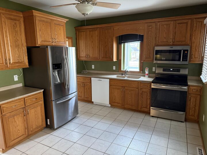 Property Photo: 2025 State Road - WI 54601