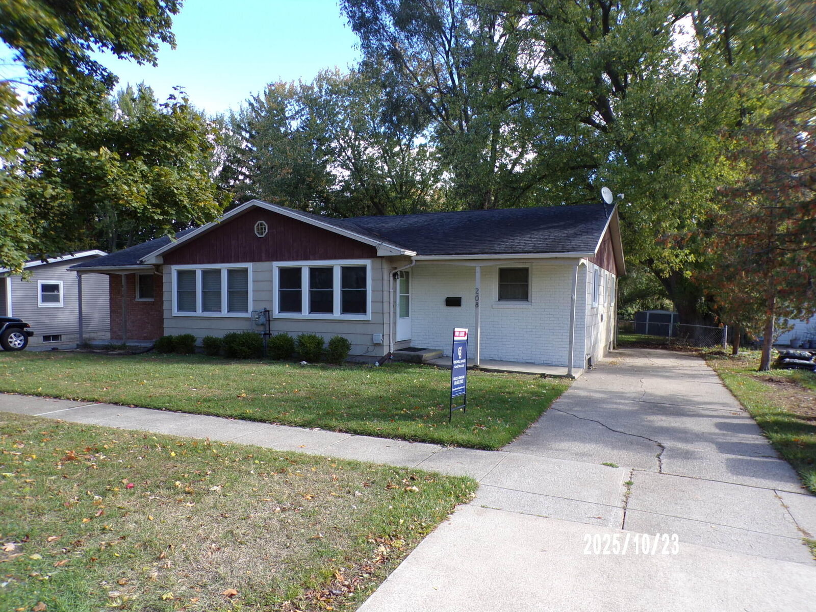 Property Photo: 208 N Division Street MI 49456