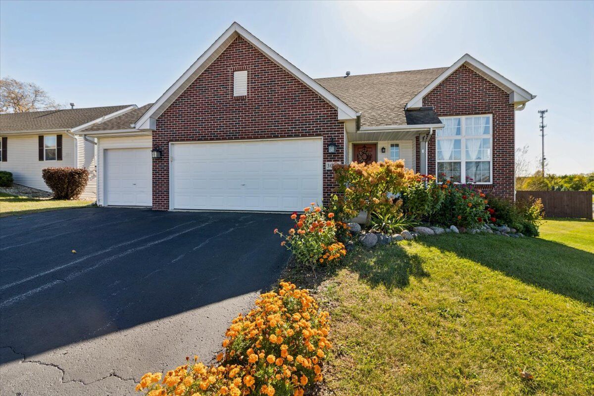 Property Photo:  3009 Stralow Lane  IL 61115 