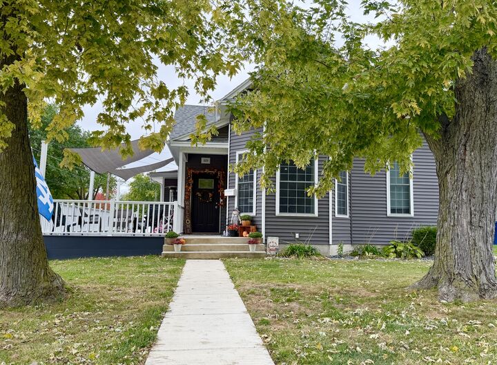 Property Photo: 1029 Creve Coeur Street IL 61301