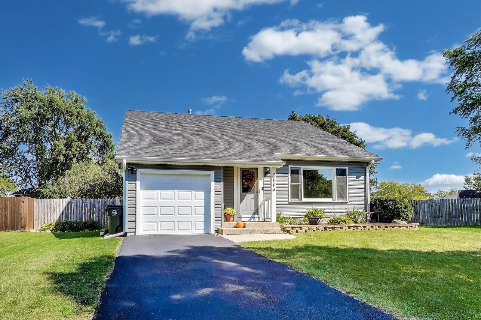 Property Photo:  3114 Timber Hill Lane  IL 60504 