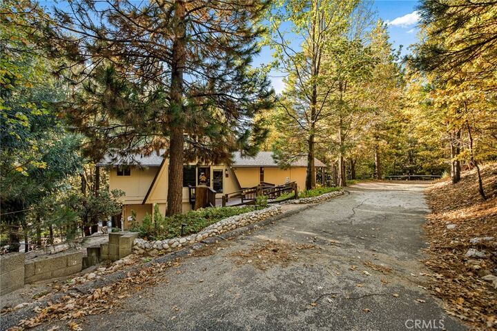 Property Photo: 166 Brentwood CA 92352