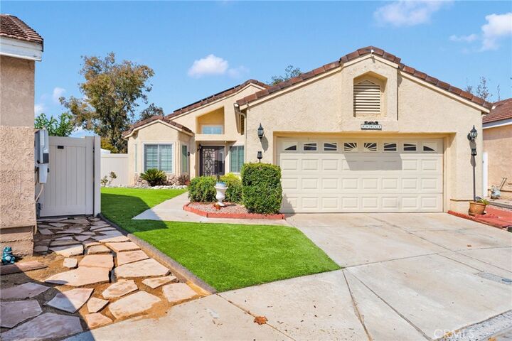 28911 Willow Creek  Highland CA 92346 photo