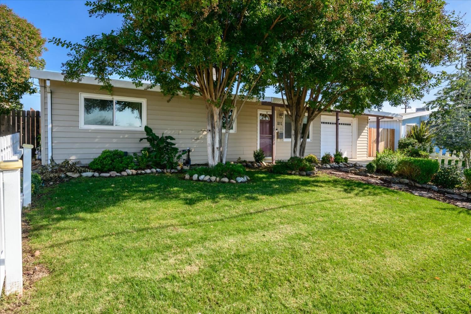 Property Photo:  831 School Street  CA 95630