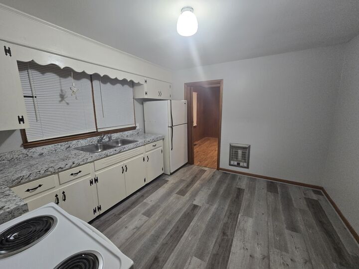 Property Photo:  1404 Cypress St  TN 37160