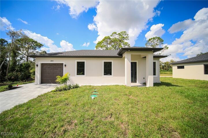 Property Photo:  920 Anaconda Avenue S  FL 33974