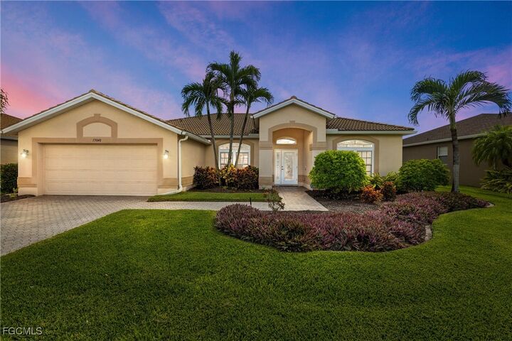 Property Photo:  15040 Balmoral Loop  FL 33919
