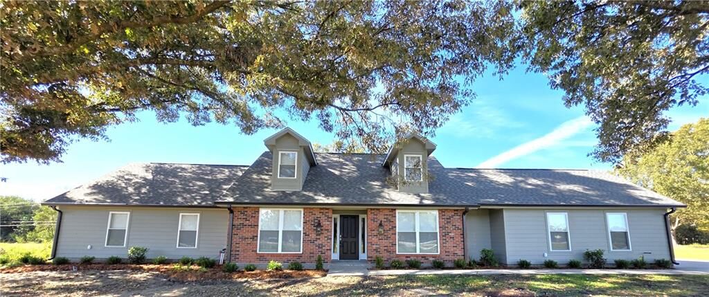 Property Photo:  338 F. Edward Hebert Boulevard  LA 70037