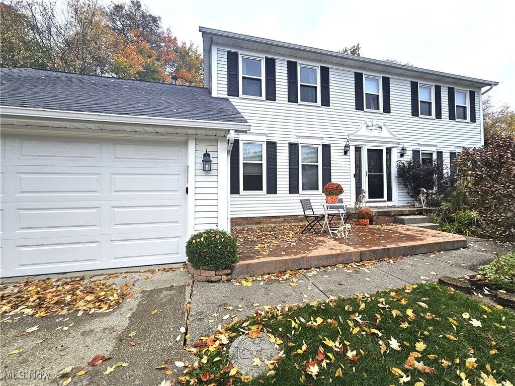 Property Photo:  10424 Oviatt Lane  OH 44087