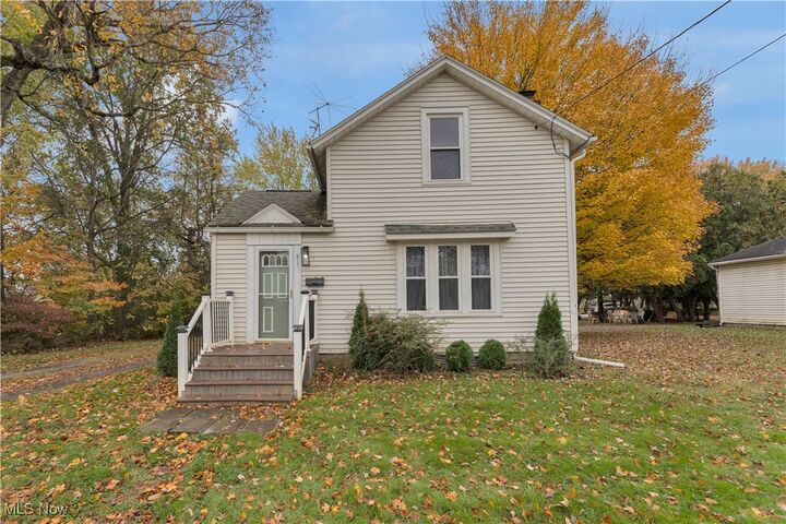 Property Photo:  217 W 3rd Street  OH 44446