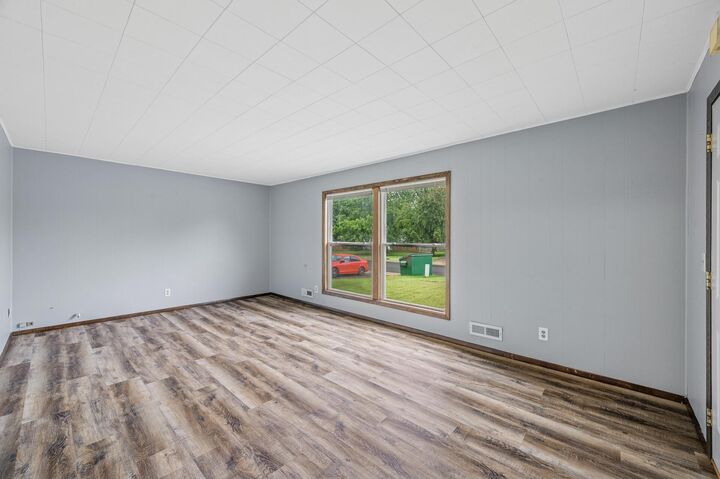 Property Photo:  521 3rd Avenue SW  MN 55008