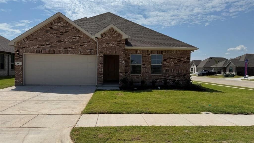 Property Photo:  301 Gallant Man Court  TX 76049