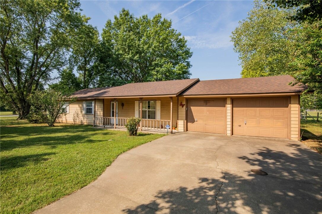 Property Photo:  11511 Landers Road  AR 72756