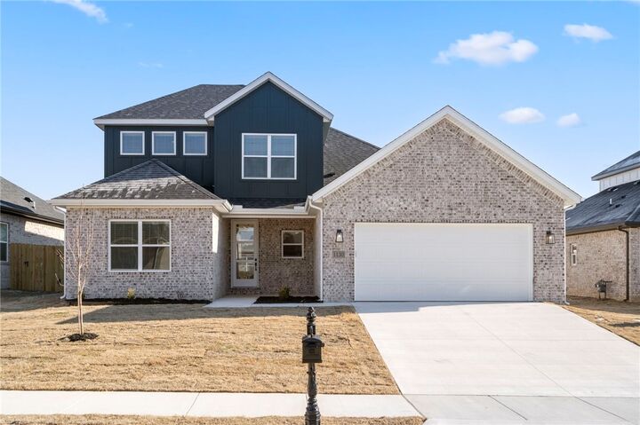 Property Photo:  1220 Mammoth Street  AR 72713