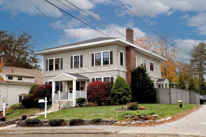 Property Photo:  101 King St 101  MA 01867 