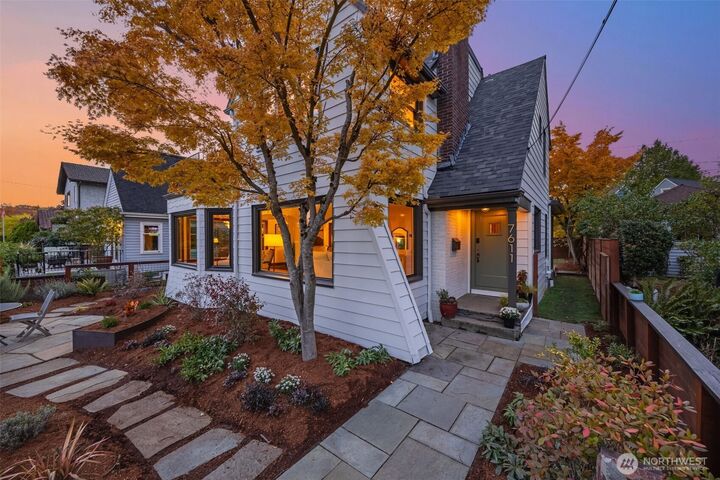 Property Photo:  7611 W Green Lake Drive  N  WA 98103