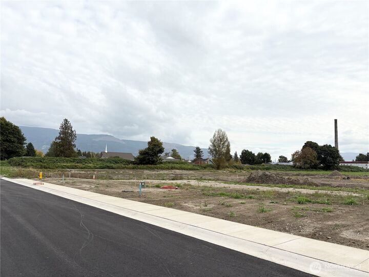 Property Photo: 324 W 3rd Street WA 98247
